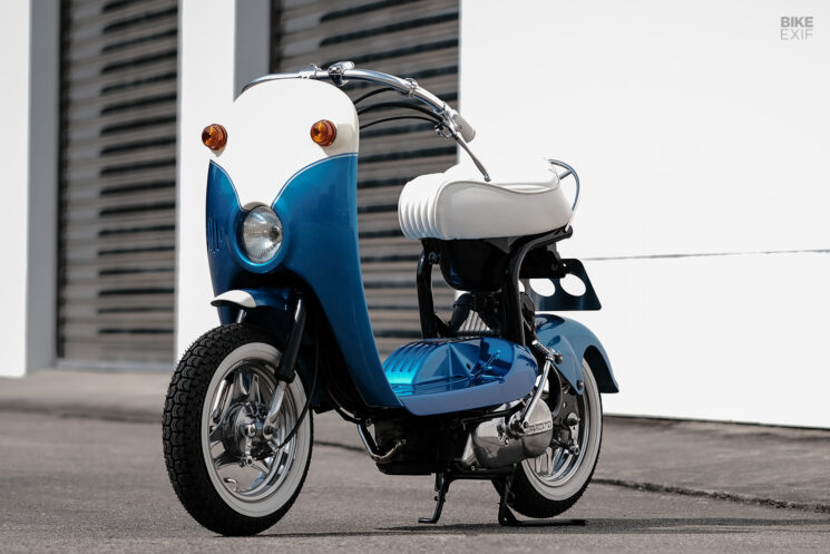 Custom Suzuki Choinori scooter by MetalCave