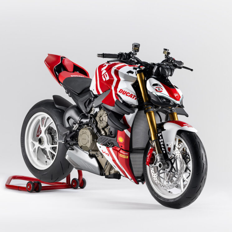 Limited edition Supreme Ducati Streetfighter V4 S