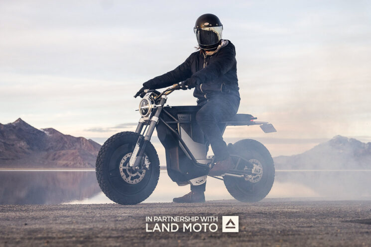 The LAND MOTO District electric motorcycle