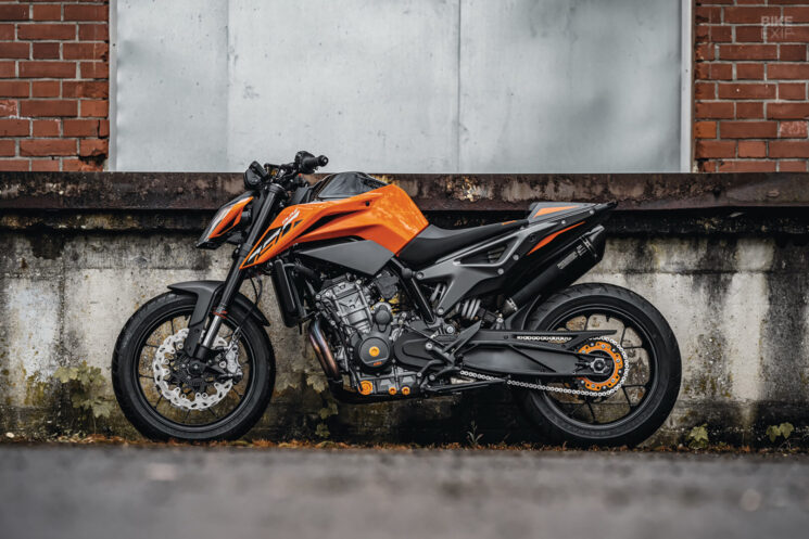 2024 KTM 790 Duke