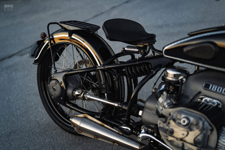 Custom BMW R18 by Fuller Moto