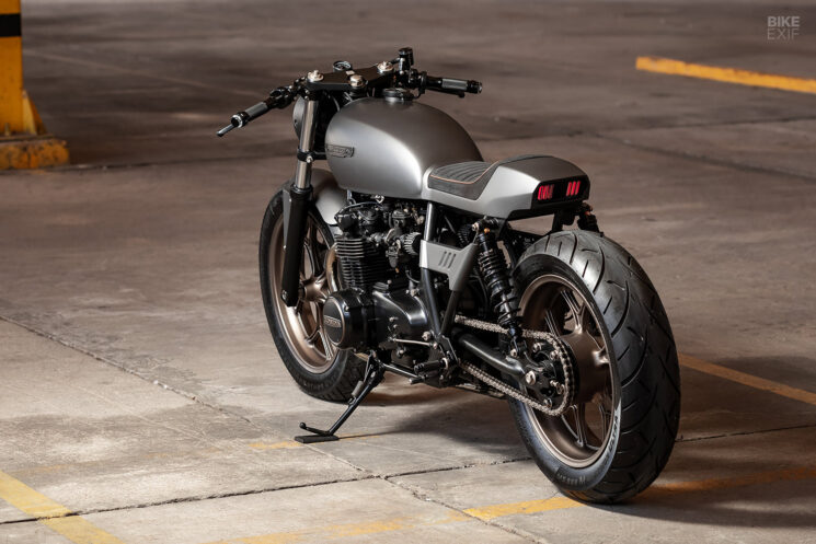 1976 Honda CB500F café racer by Caffeine Custom